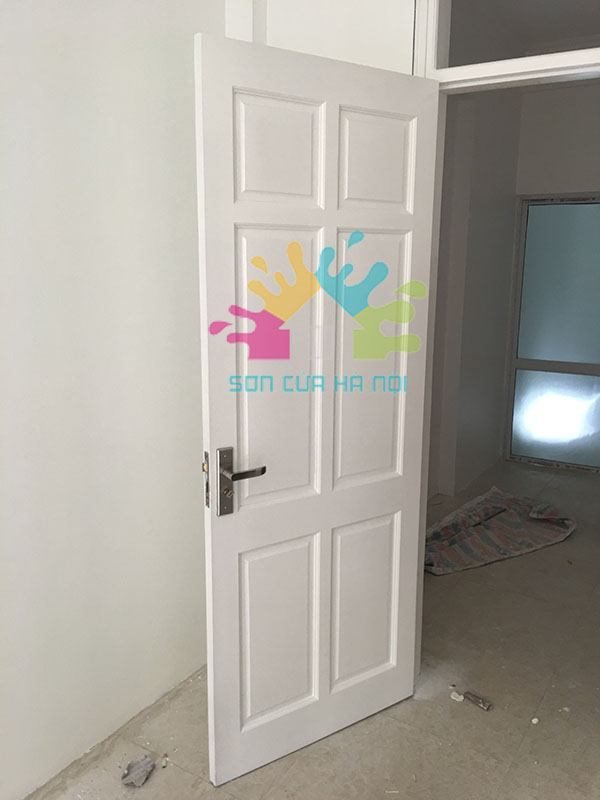 Thợ sơn cửa gỗ màu trắng giá rẻ ở Hà Nội
