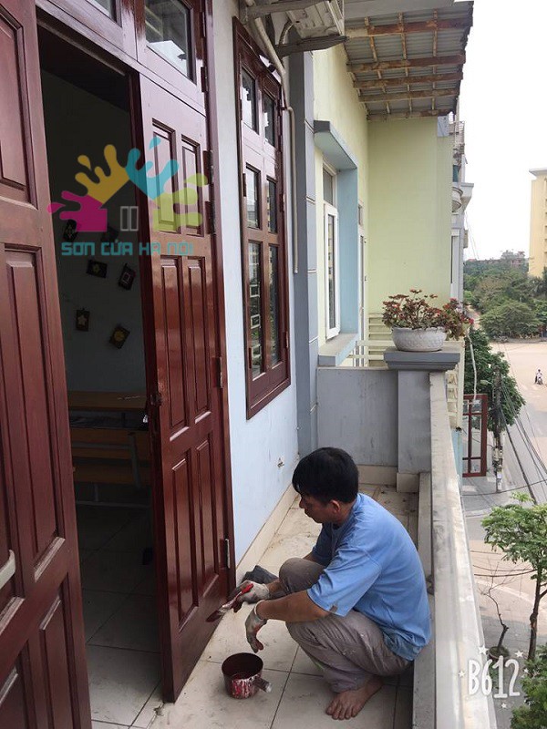 Bảo vệ chống thấm cách sơn cửa gỗ ngoài trời và tăng tuổi thọ cho sản phẩm