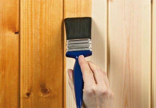 Sai lầm thứ 3: Không sử dụng sơn lót cho sản phẩm bằng gỗ