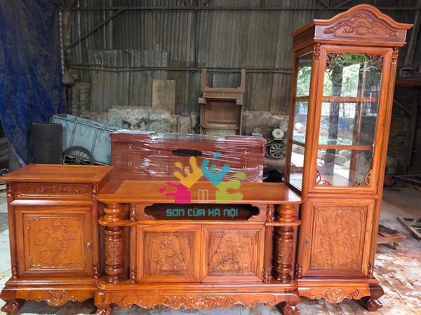 Thợ nhận sơn kệ, tủ tivi giá rẻ tại Hà Nội